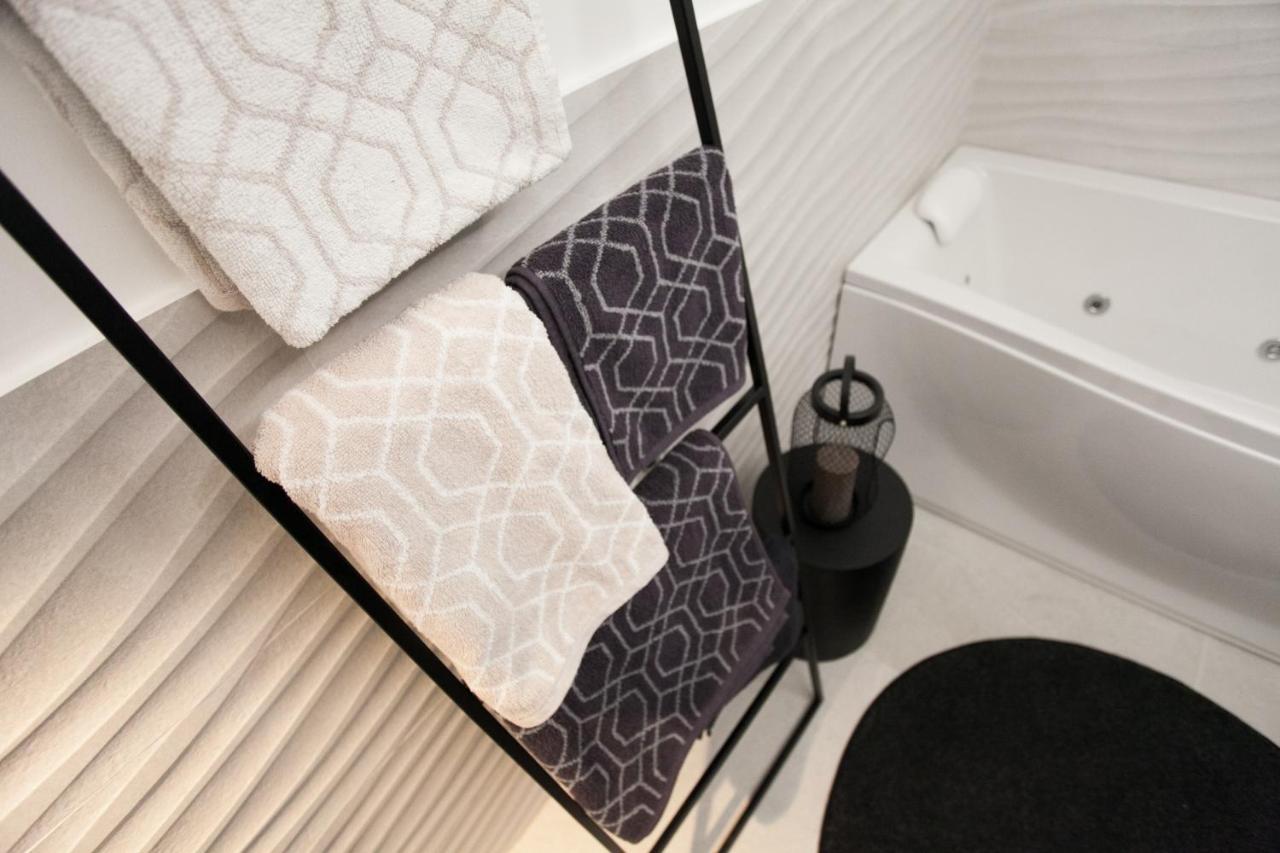 Real Delux Apartment Next To Gozsdu & Synagogue 부다페스트 외부 사진